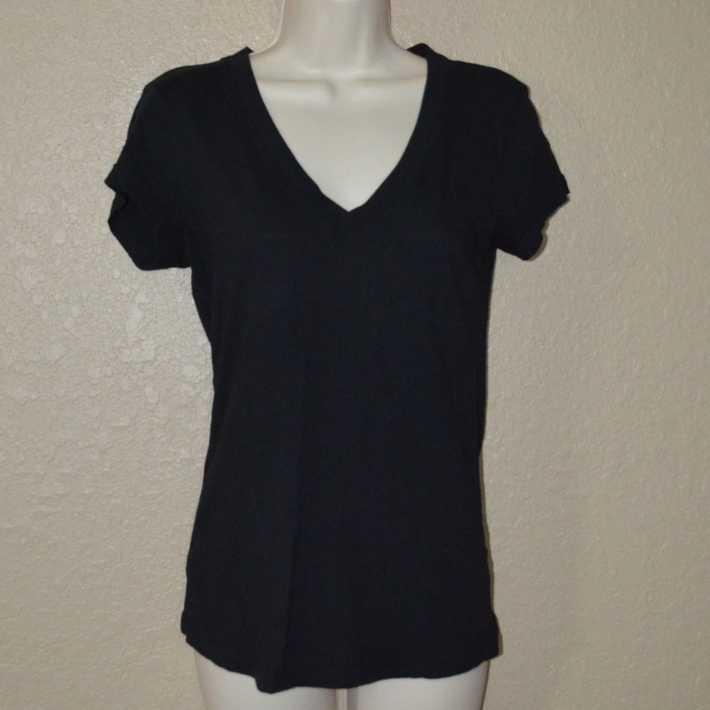 Sz S L"AGENCE Black V-Neck Short Sleeve T-Shirt